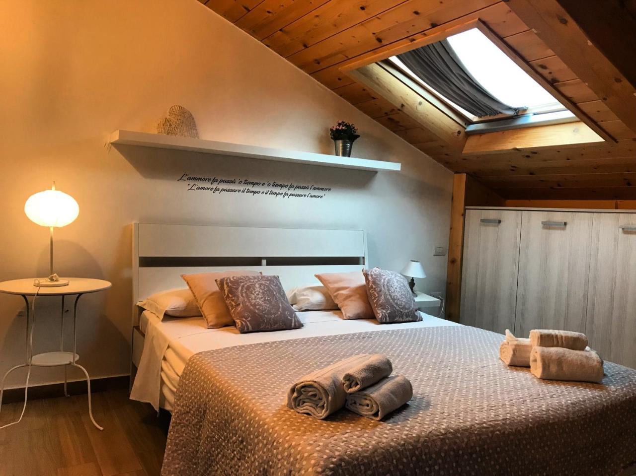 Na Bona Nuttata Bed and Breakfast Neapel Exteriör bild
